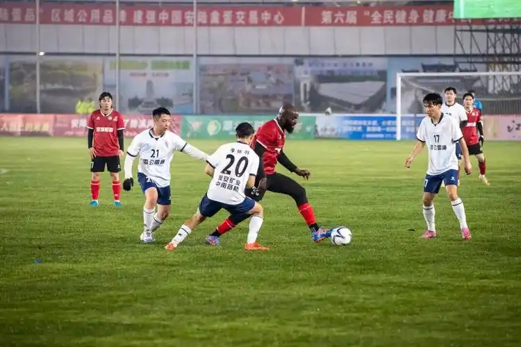 欧冠对决：尤文图斯 VS 皇家马德里